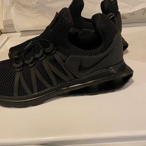 Nike Shox Gravity Triple Black Running sneakers(NEW)